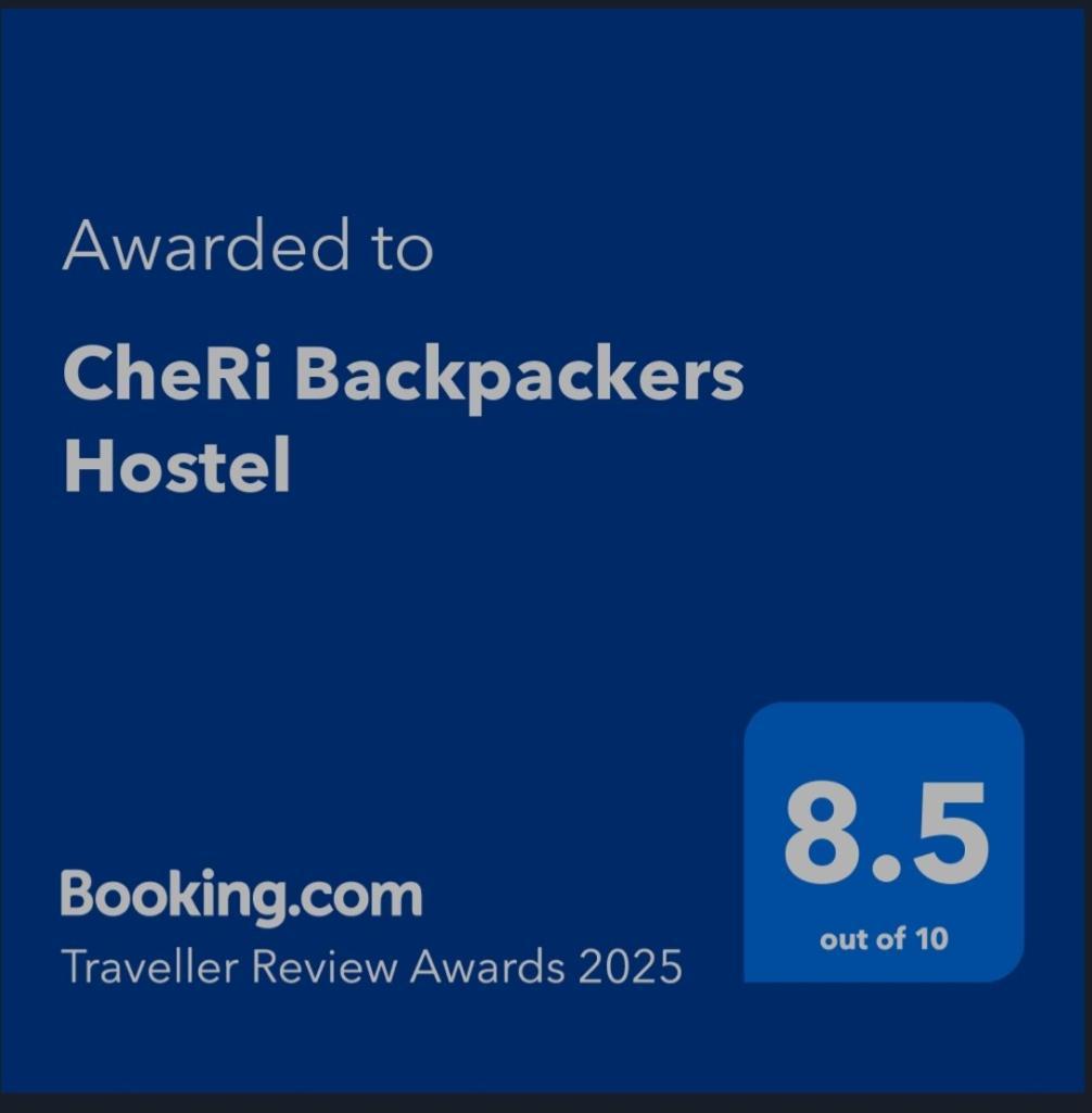Cheri Backpackers Hostel 莫阿尔博阿 外观 照片